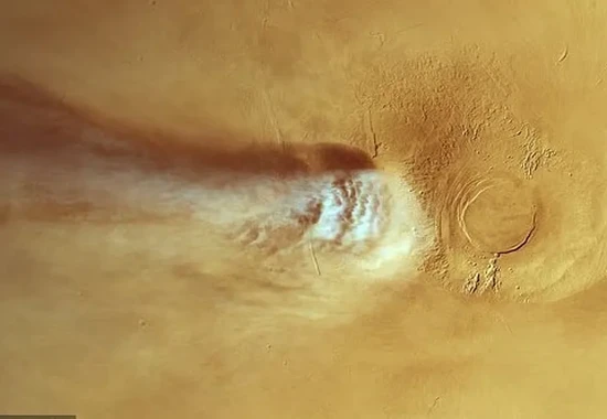 Scientists Unravel the Mystery of Mars' Giant Elongated Clouds
